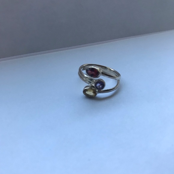 Silver ring - Picture 2 of 7